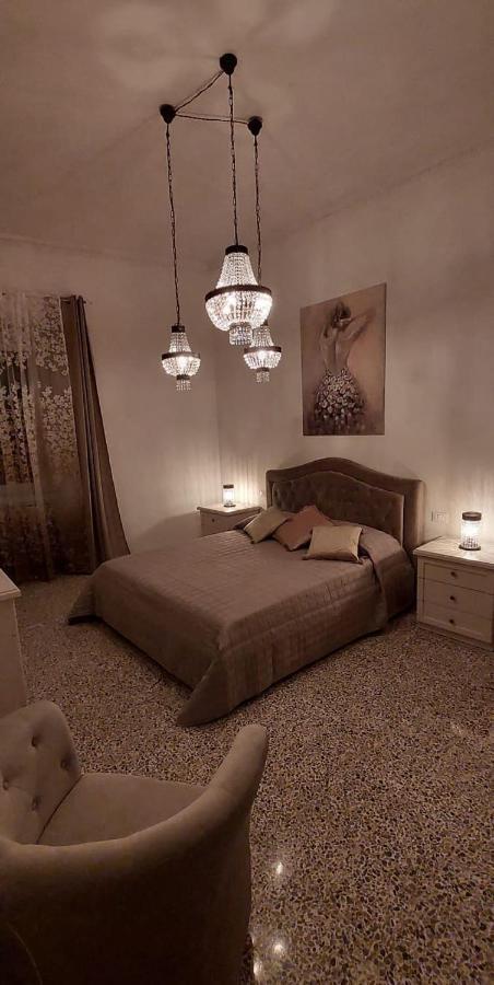 דירות בראצ'יאנו La Casa Sotto Il Castello מראה חיצוני תמונה