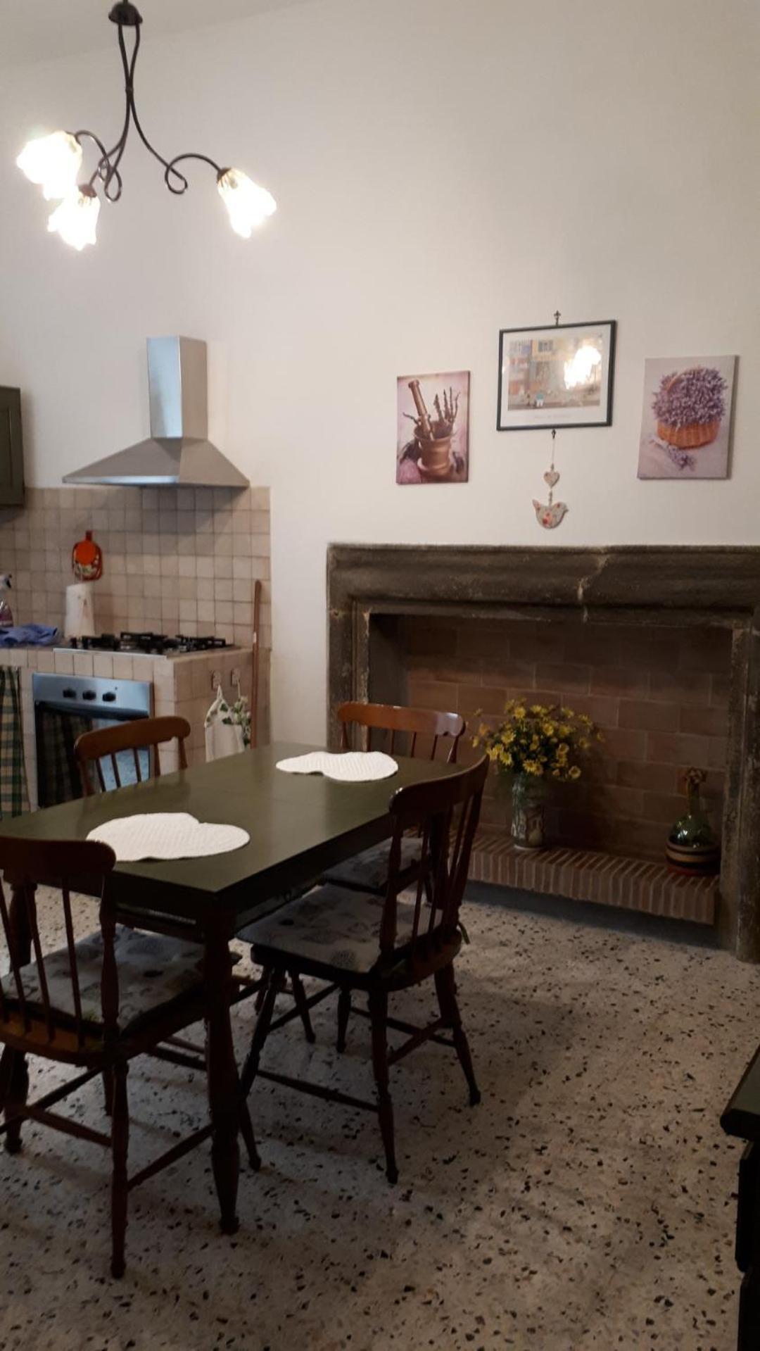 דירות בראצ'יאנו La Casa Sotto Il Castello מראה חיצוני תמונה